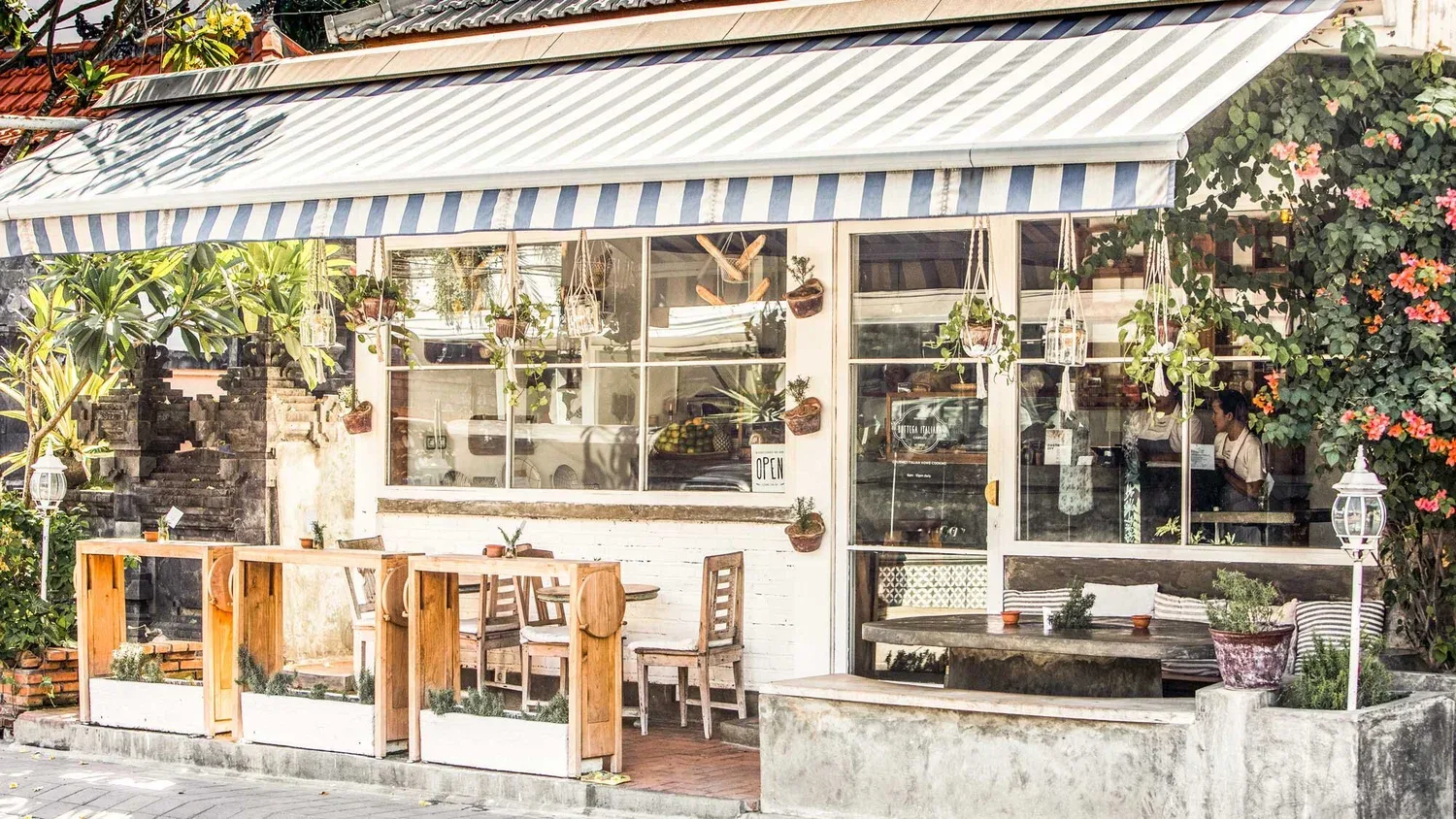 Bottega Italiana Batu Bolong restaurant in Canggu