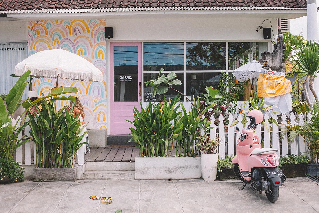 Give Cafe venue image
